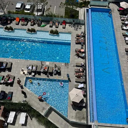Alezzi Apartament M *