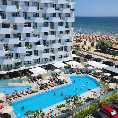 Apartment Infinity By Seaside Holding Navodari