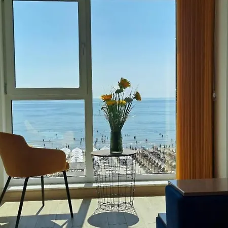 Alezzi Apartament M Lägenhet Năvodari
