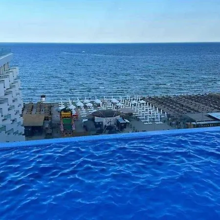 Blue Sky By Seaside Holding Apartment *