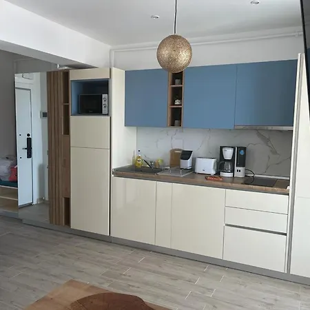Alezzi Apartament M *