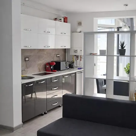 Апартаменты Alezzi Apartament M Нэводари