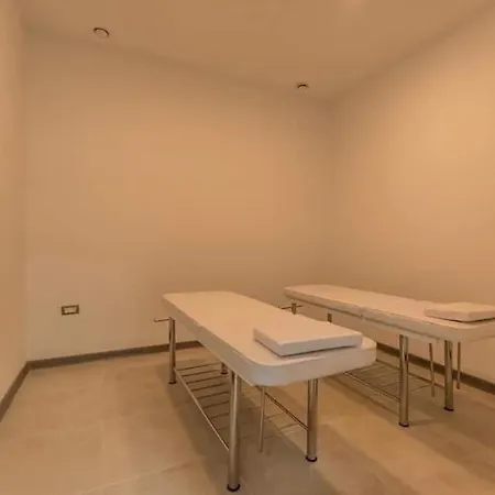 Alezzi Apartament M Апартаменты