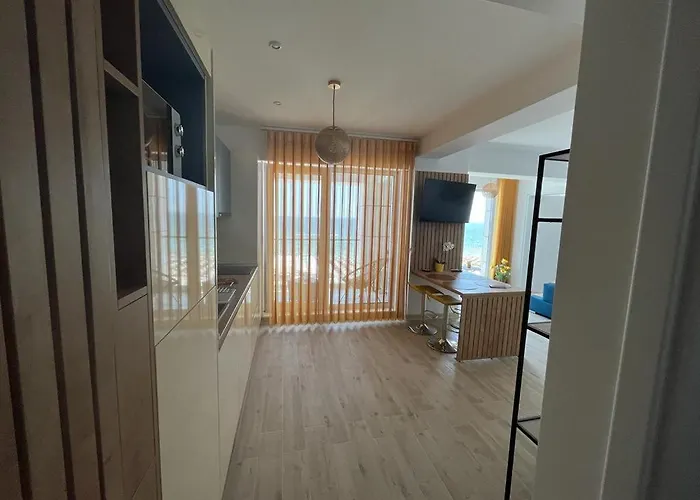 Infinity By Seaside Holding *